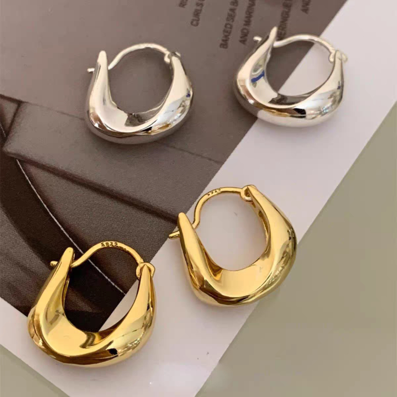 Women'S Accessories New Look - Zilveren oorring Unieke high-end stijl voor