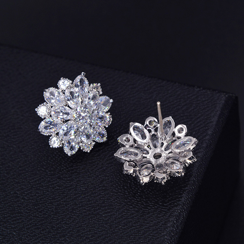 Grote Bloem Lab Diamant Stud O - Statement Earrings Oversized recensie en prijs