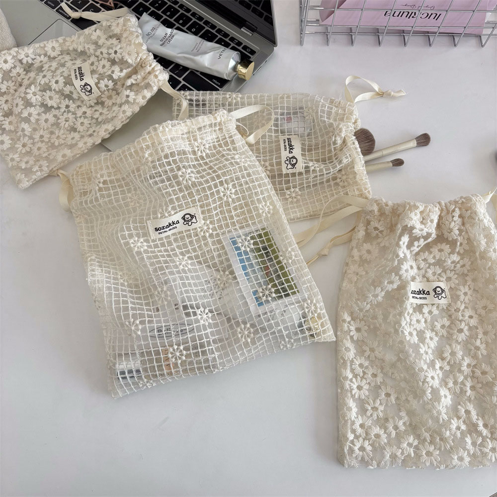 Kant geborduurde Daisy Mesh ma - Women Accessories Products recensie en prijs
