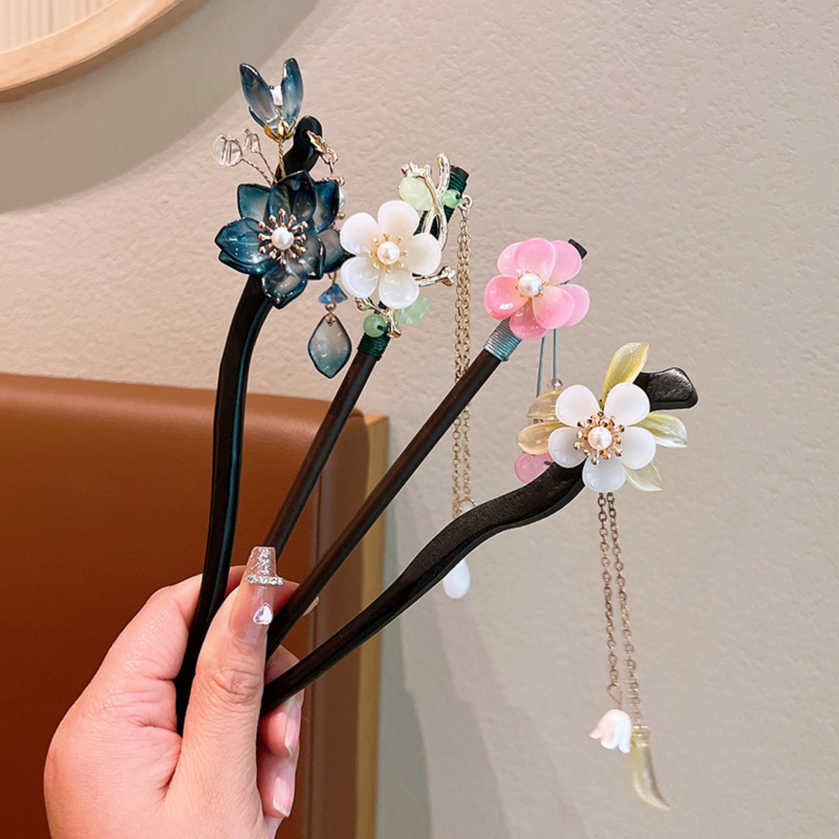 Prachtige bloem kwastje houten - Women Accessories For Hand recensie en prijs
